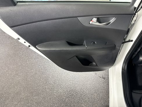 Used 2021 Kia Forte LXS FWD image 25