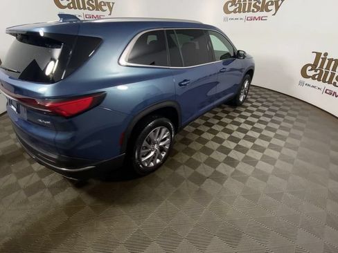 Used 2026 Buick Enclave Preferred w/ Power Package FWD image 8