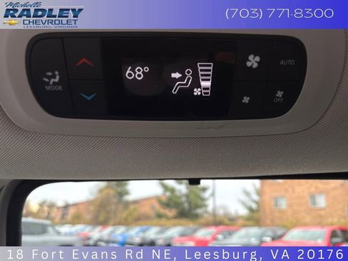 Used 2019 Chrysler Pacifica Touring-L image 23