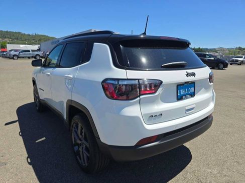 New 2026 Jeep Compass Limited w/ Sun, Sound & Navigation Group AWD/4WD image 3