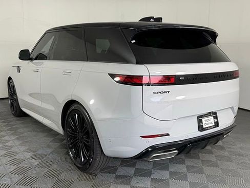 New 2026 Land Rover Range Rover Sport Dynamic SE AWD/4WD image 4