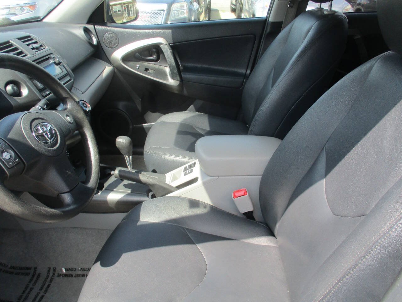 Used 2012 Toyota RAV4 4WD w/ Value Pkg image 17