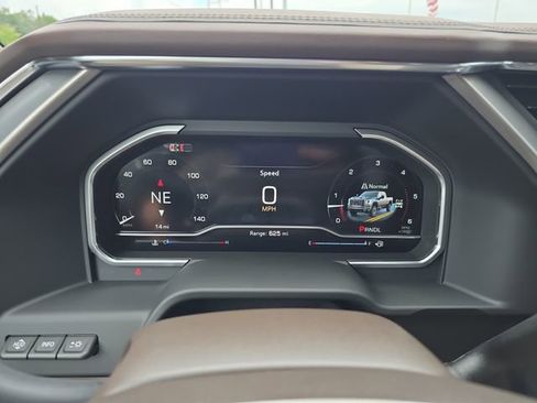 New 2025 GMC Sierra 3500 Denali w/ Denali Reserve Package image 16