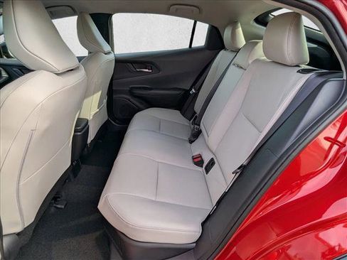 Used 2024 Toyota Prius XLE image 18