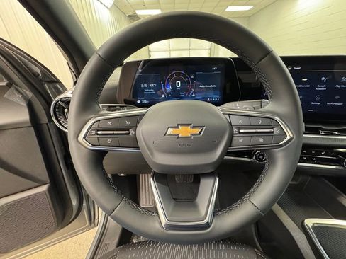 New 2026 Chevrolet Equinox LT w/ Safety and Technology Package image 32