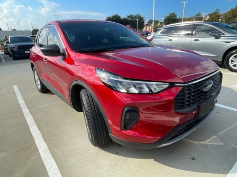 Used 2023 Ford Escape Active FWD image 3