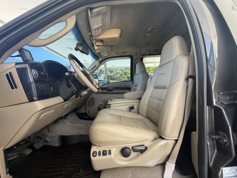 Used 2007 Ford F250 Lariat AWD/4WD image 4