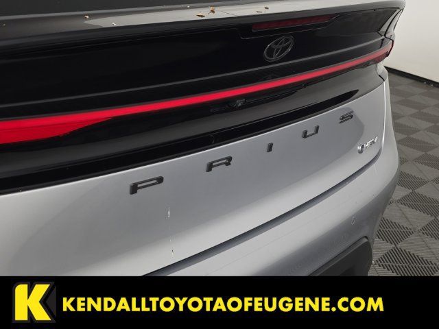 Used 2024 Toyota Prius LE AWD/4WD image 11