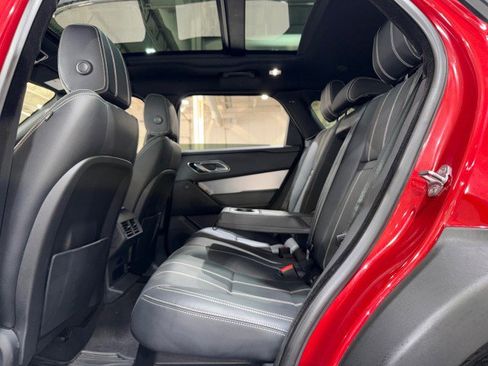 Used 2021 Land Rover Range Rover Velar R-Dynamic S image 12