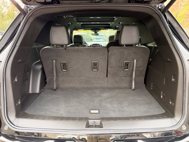Used 2023 Chevrolet Traverse Premier w/ Redline Edition AWD/4WD image 27