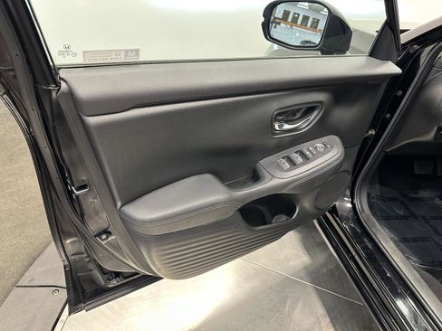 Certified 2024 Honda HR-V EX-L image 10