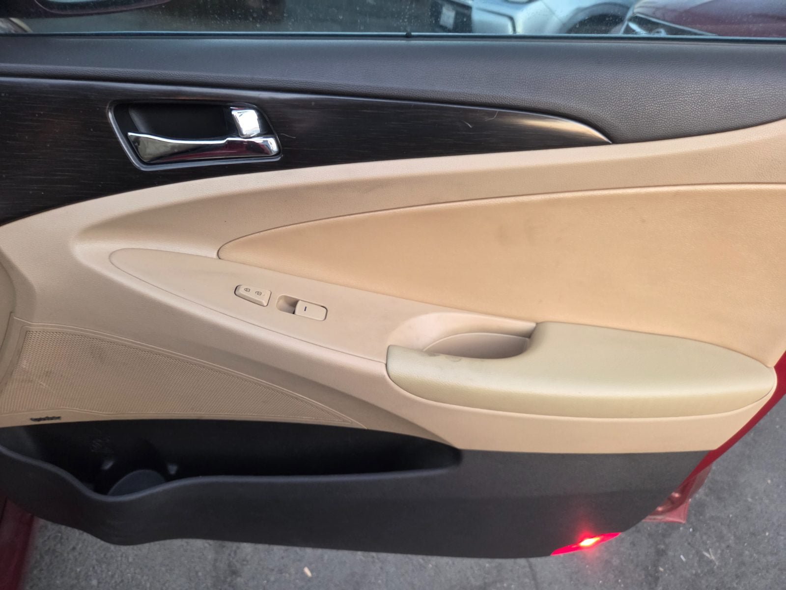 Used 2011 Hyundai Sonata Limited w/ Navigation Pkg 5 FWD image 14