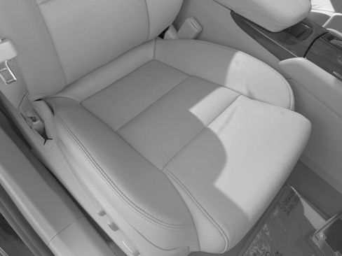 Used 2017 Cadillac XTS Luxury w/ Driver Awareness Package FWD image 43