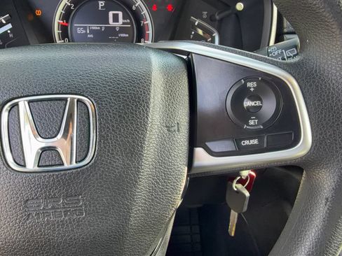 Used 2017 Honda CR-V LX image 16