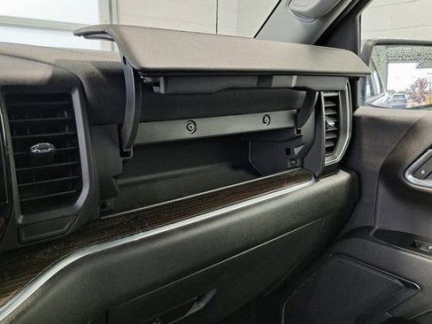 Used 2024 Chevrolet Silverado 1500 LT AWD/4WD image 15