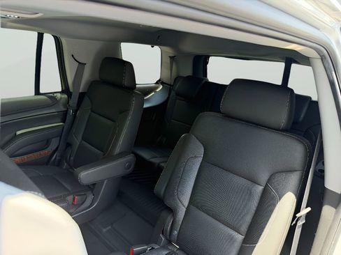 Used 2020 Chevrolet Tahoe Premier w/ 6.2L Performance Package RWD image 35
