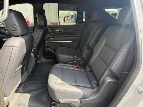 Used 2026 Chevrolet Traverse Z71 w/ Enhanced Driving Package AWD/4WD image 22