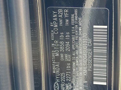 Used 2025 Hyundai Elantra SEL image 35