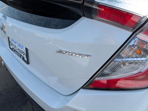 Used 2021 Honda Civic Sport image 12