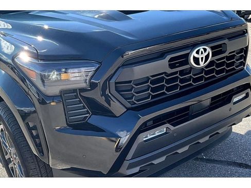 Used 2024 Toyota Tacoma TRD Sport w/ TRD Sport Upgrade Package AWD/4WD image 30