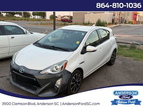 Used 2015 Toyota Prius C Two FWD image 1