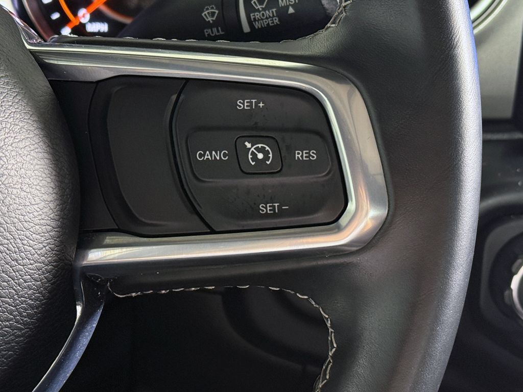 Used 2022 Jeep Gladiator Overland AWD/4WD image 30
