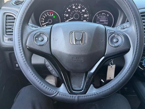 Used 2021 Honda HR-V LX image 31