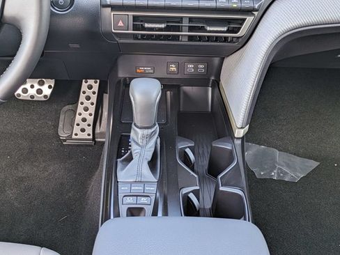 New 2026 Toyota Camry SE FWD image 18