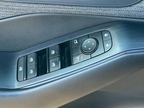 Certified 2023 Nissan Rogue S image 22