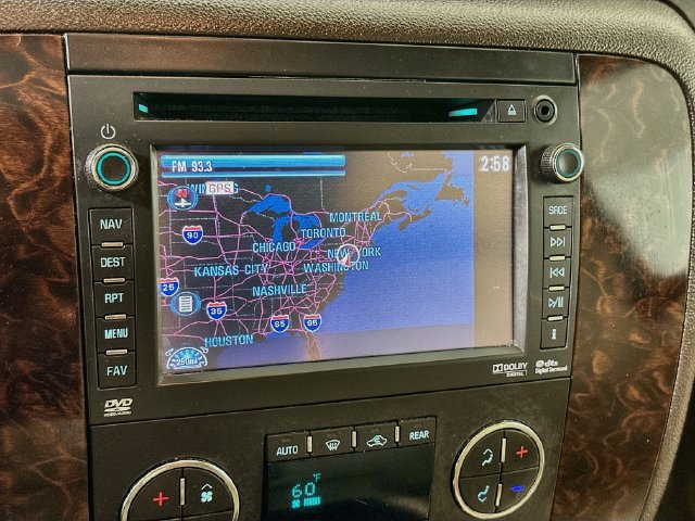 Used 2013 GMC Yukon XL Denali AWD/4WD image 17