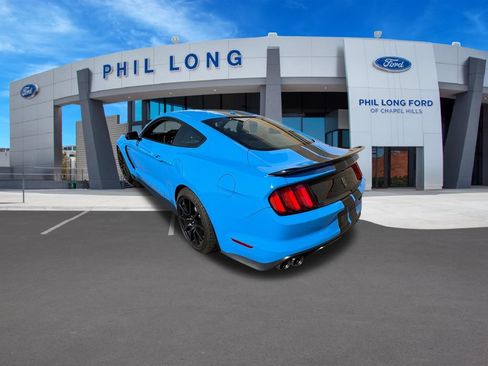 Used 2017 Ford Mustang Shelby GT350 RWD image 3