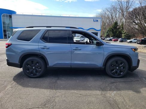 New 2026 Honda Pilot Black Edition image 2