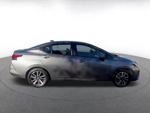 Used 2025 Nissan Versa SV image 16