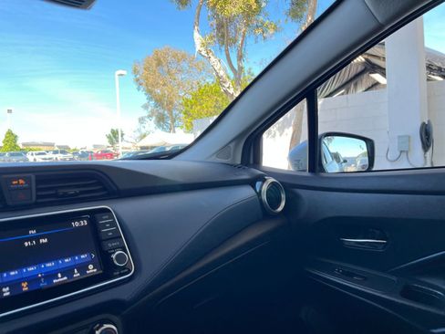 Used 2025 Nissan Versa SV w/ Trunk Package image 35