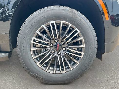 New 2026 GMC Yukon Elevation RWD image 19