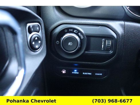 Used 2023 Jeep Wrangler Rubicon w/ Cold Weather Group image 19