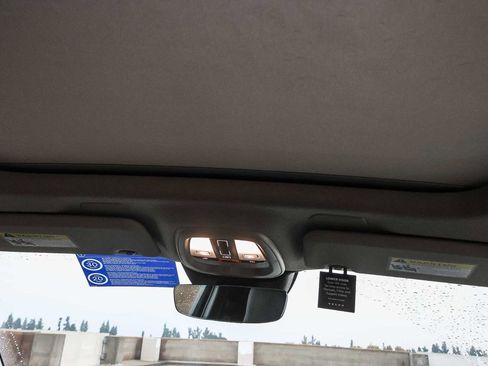 New 2025 Volvo XC40 B5 Plus w/ Protection Package Premier image 27