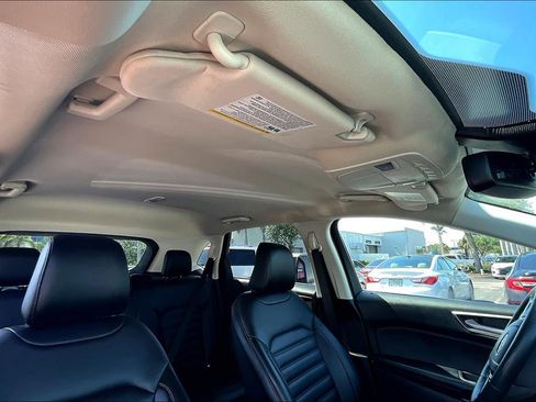 Used 2024 Ford Edge SEL image 15