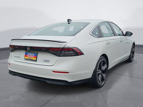 Used 2023 Honda Accord Sport image 3