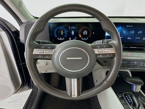 Used 2024 Hyundai Kona SEL image 11