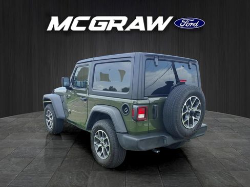 Used 2024 Jeep Wrangler Sport AWD/4WD image 10