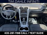 Used 2016 Ford Fusion SE image 2