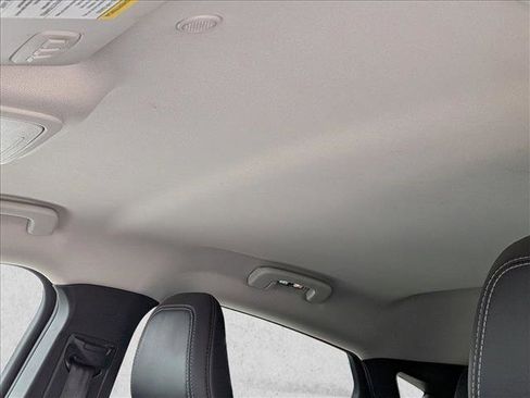 Used 2022 Ford Mustang Mach-E Select image 12