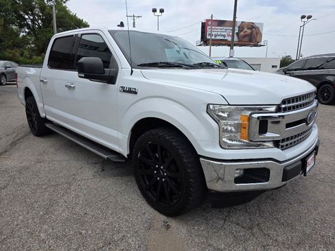 Used 2019 Ford F150 XLT w/ Equipment Group 302A Luxury RWD image 3