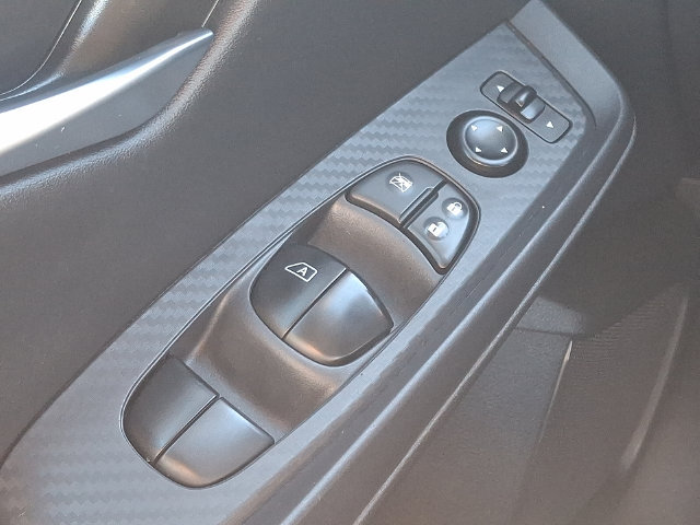 Used 2025 Nissan Sentra SV FWD image 24