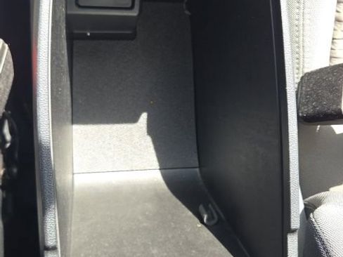 Used 2020 Ford Escape SE image 38