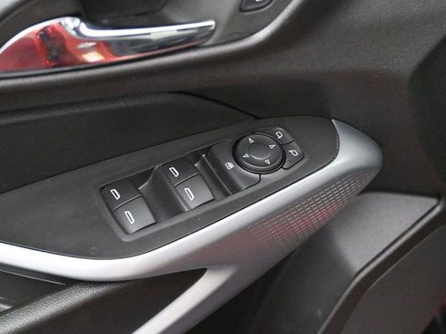 Used 2024 Chevrolet Trax RS w/ Driver Confidence Package FWD image 11