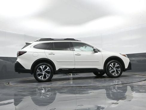 Used 2021 Subaru Outback Touring XT image 43
