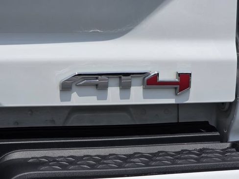 Used 2024 GMC Canyon AT4 AWD/4WD image 31