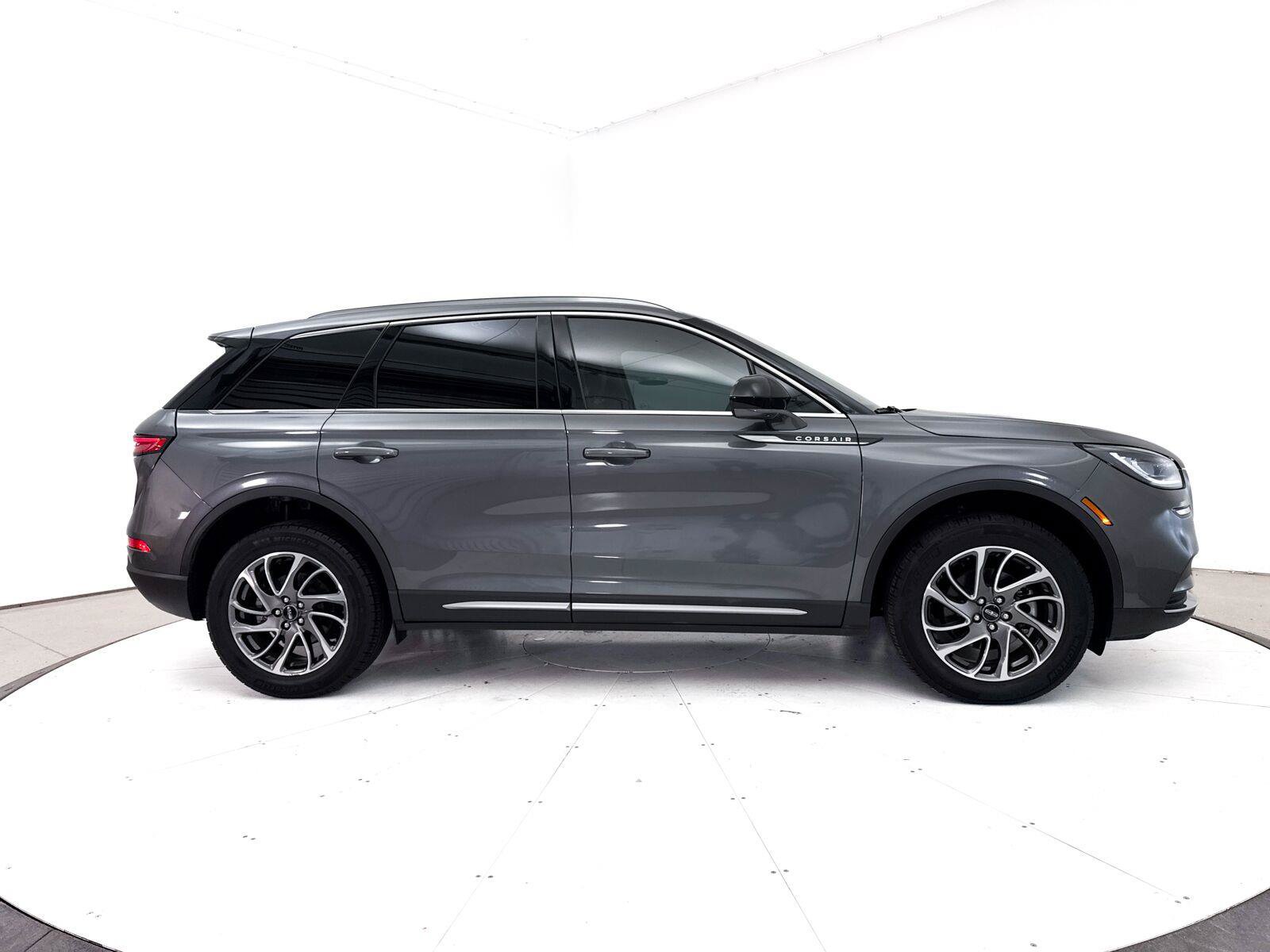 Used 2022 Lincoln Corsair FWD image 10